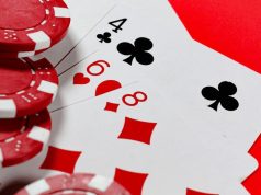 How does table selection work in online baccarat platforms?